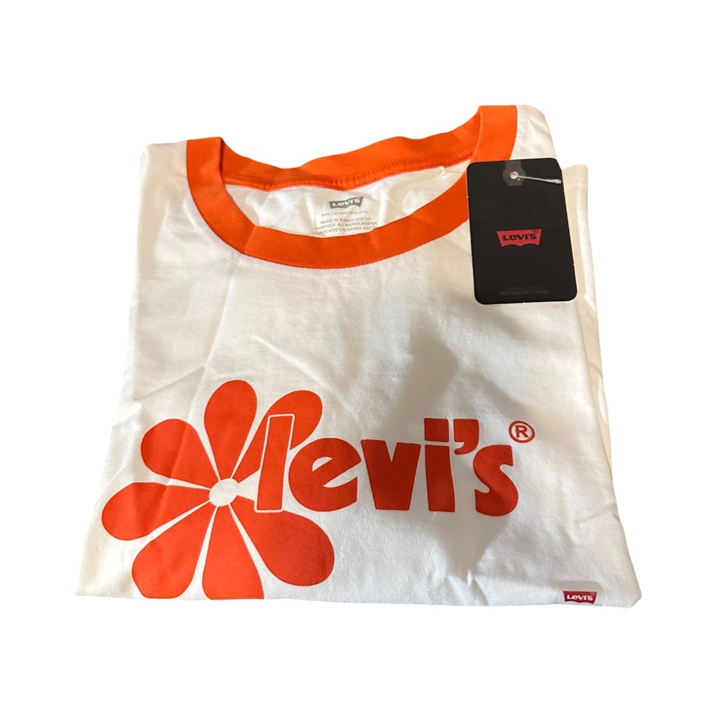 B2 Levi's Cropped  Jordie Flower Logo Tee
